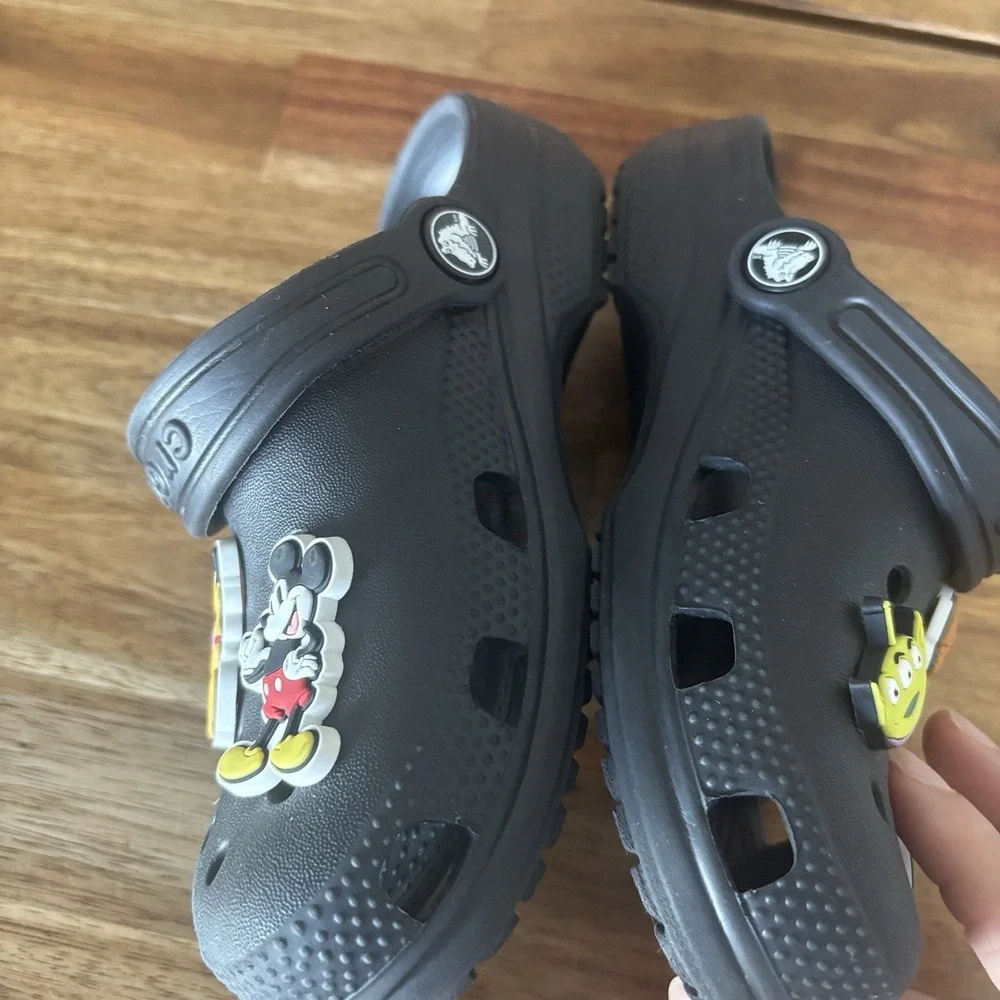 CROCS Clog Kids Size C13 Black Toy Story‎ Charms Sheriff Woody Buzz Mickey Pluto